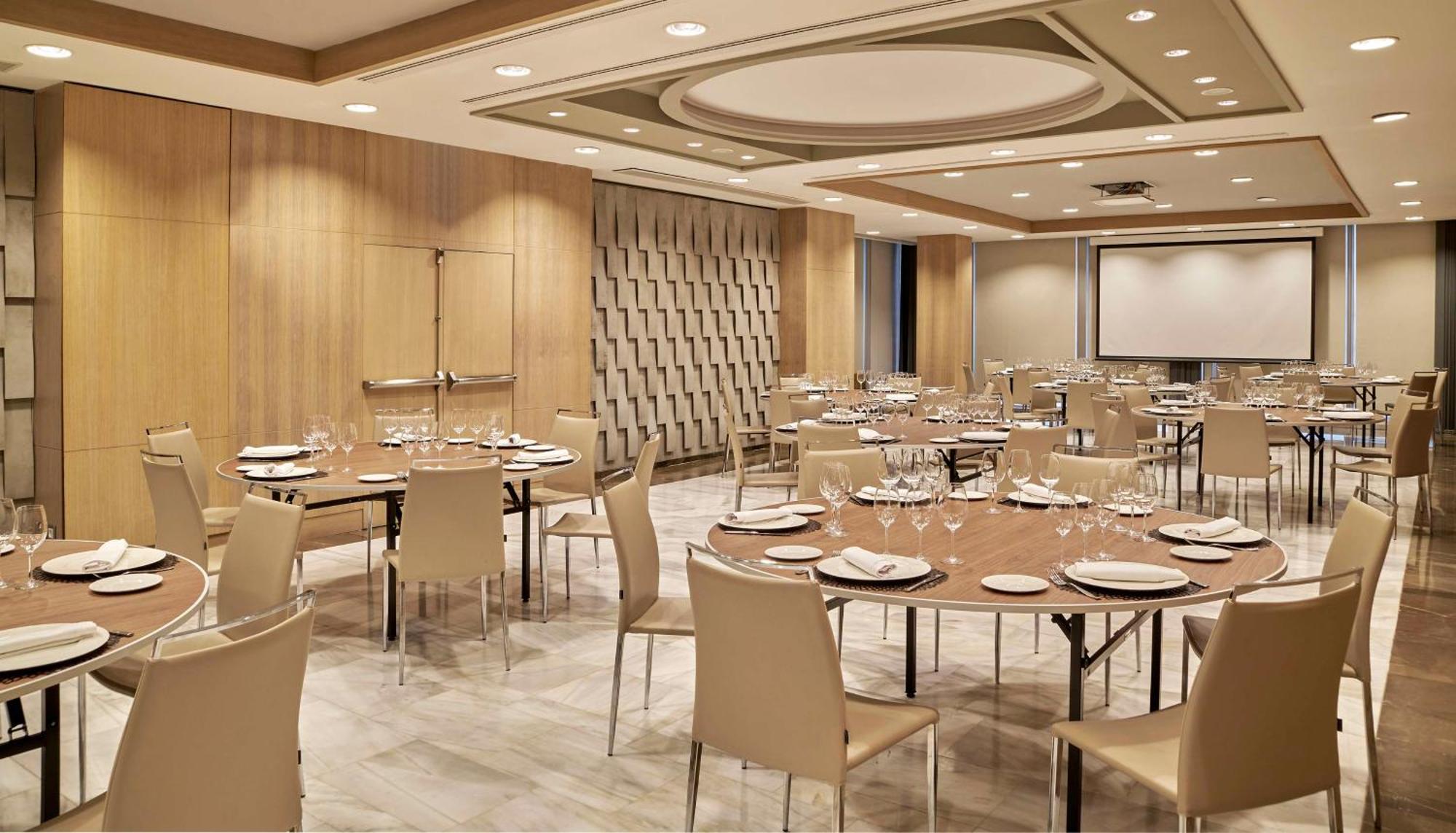 Hotel NH Collection Madrid Eurobuilding Exterior foto
